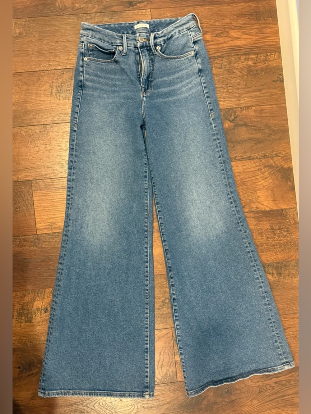 Good American Medium Blue Wide-Leg High-Rise Jeans